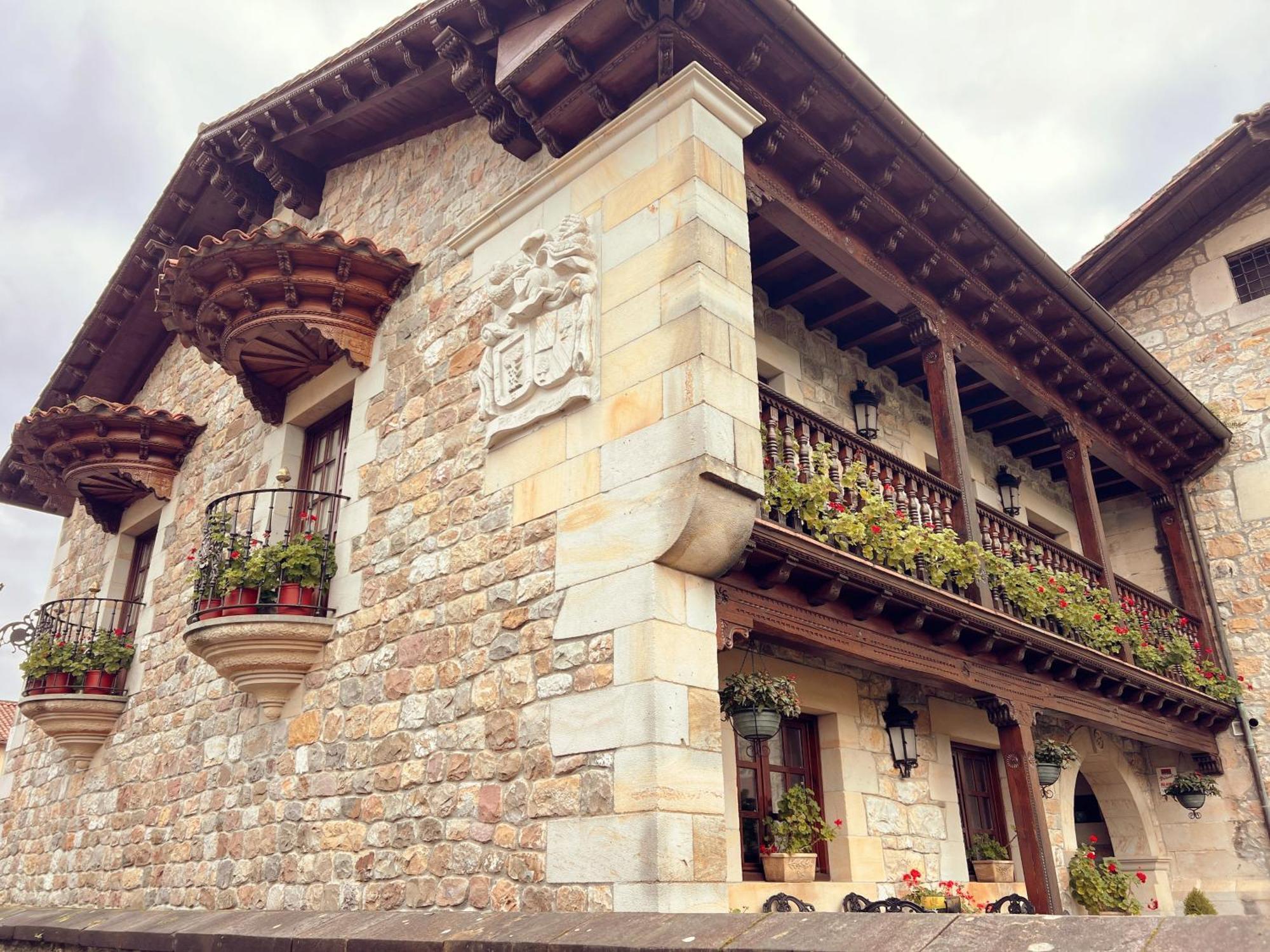 Apartamentos Villa Julieta Ruente Bagian luar foto