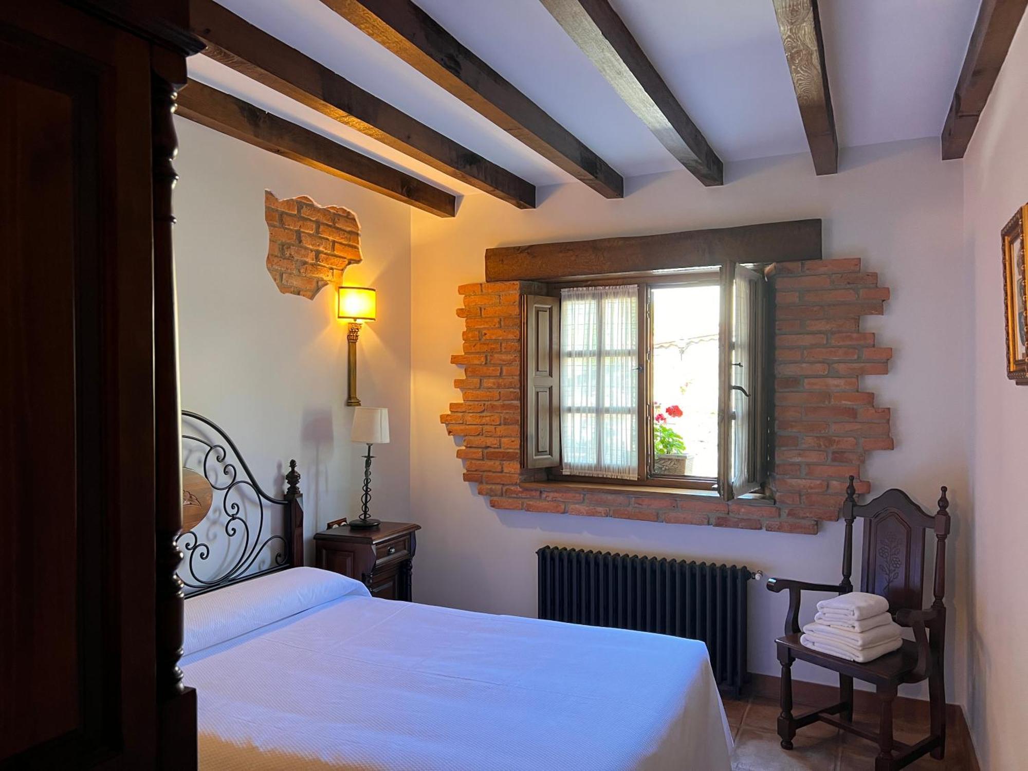 Apartamentos Villa Julieta Ruente Bagian luar foto