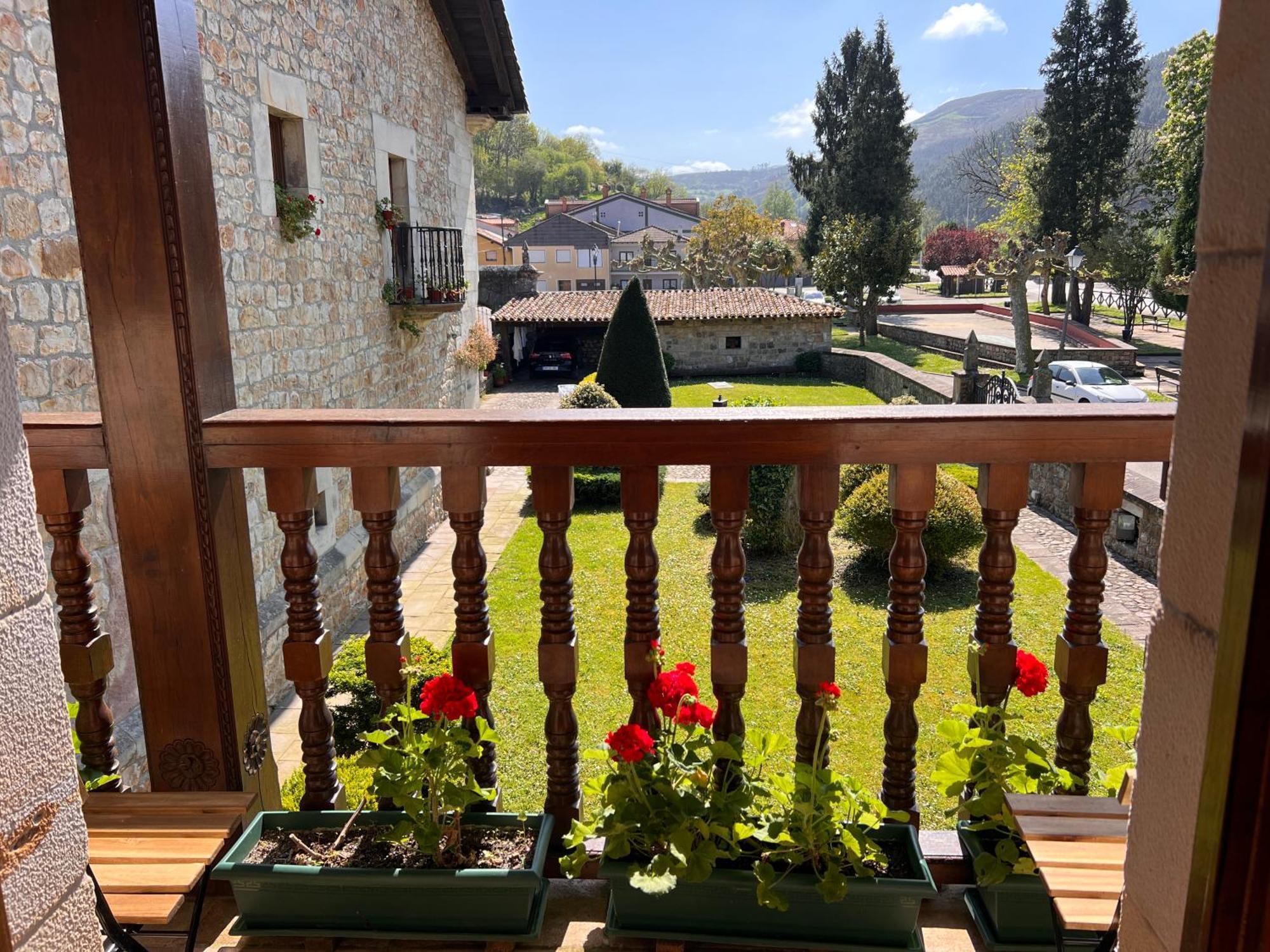 Apartamentos Villa Julieta Ruente Bagian luar foto